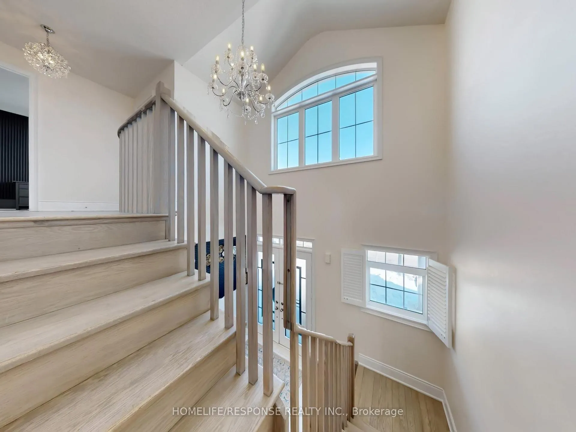 Photo 20 of 141 Auckland Drive, Whitby, Rural Whitby — HOMEH