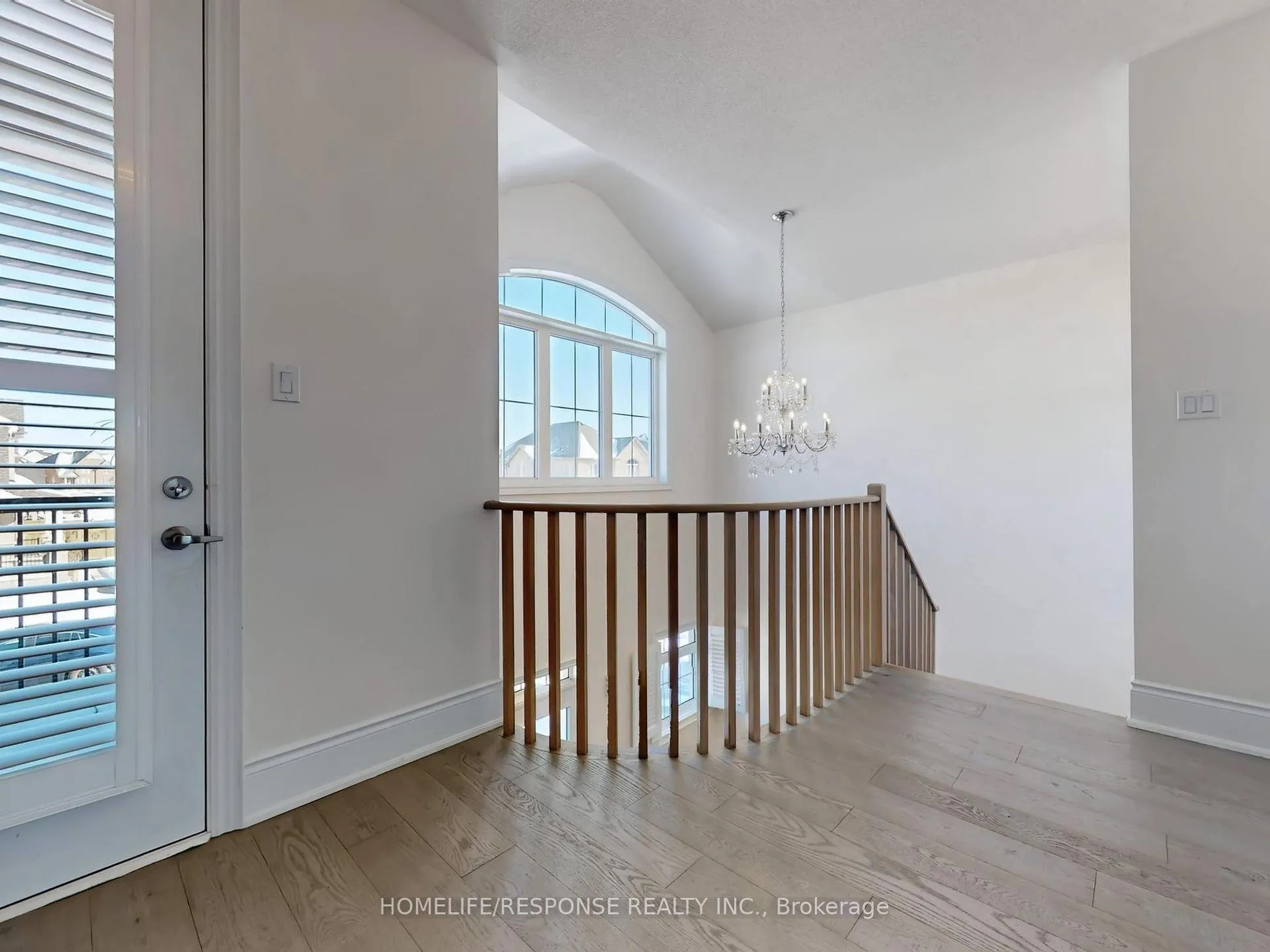 Photo 21 of 141 Auckland Drive, Whitby, Rural Whitby — HOMEH