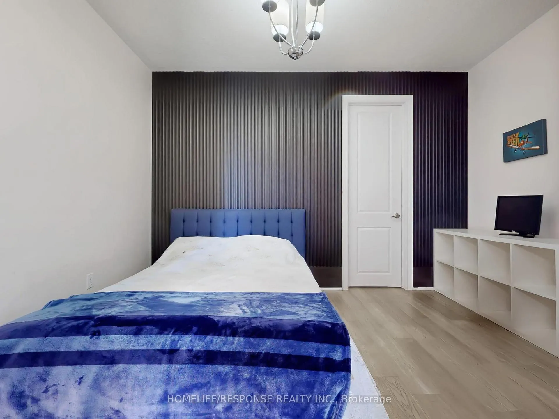 Photo 32 of 141 Auckland Drive, Whitby, Rural Whitby — HOMEH