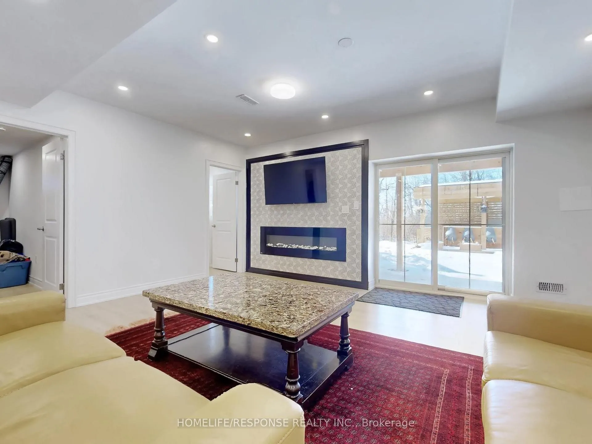 Photo 43 of 141 Auckland Drive, Whitby, Rural Whitby — HOMEH
