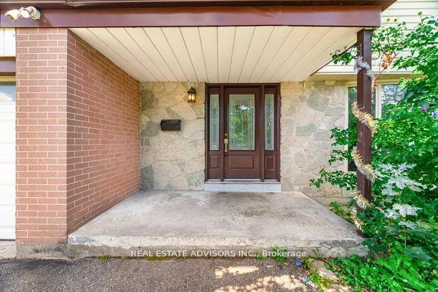 Photo 3 of 4 Parkend Avenue, Brampton, Brampton South — HOMEH