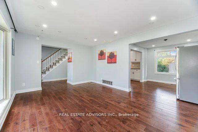 Photo 11 of 4 Parkend Avenue, Brampton, Brampton South — HOMEH