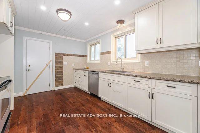 Photo 15 of 4 Parkend Avenue, Brampton, Brampton South — HOMEH
