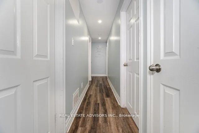 Photo 17 of 4 Parkend Avenue, Brampton, Brampton South — HOMEH