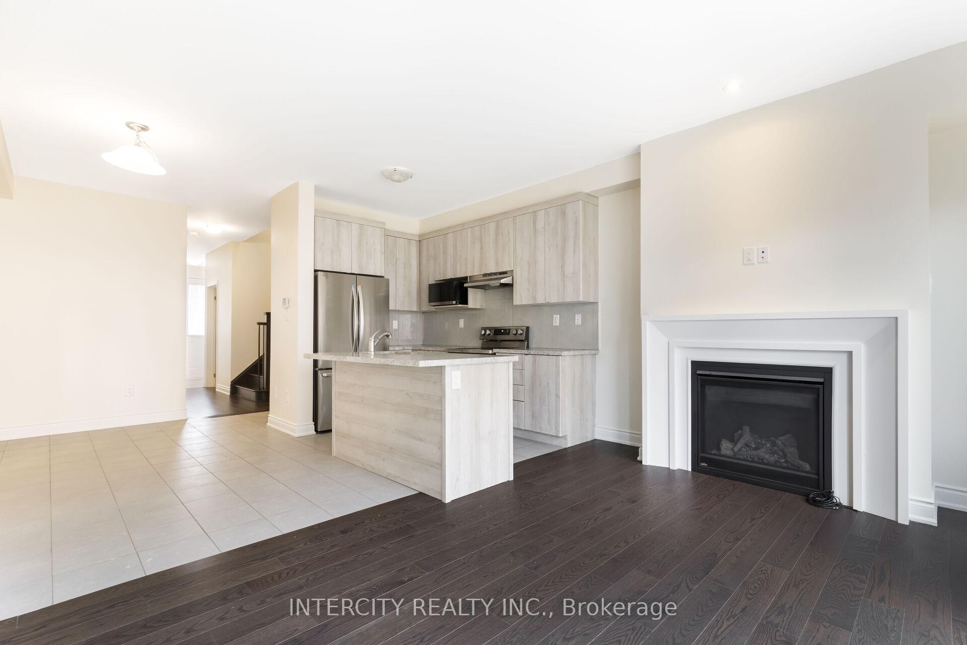 Photo 8 of 40 Donald Stewart Road, Brampton, Northwest Brampton — HOMEH