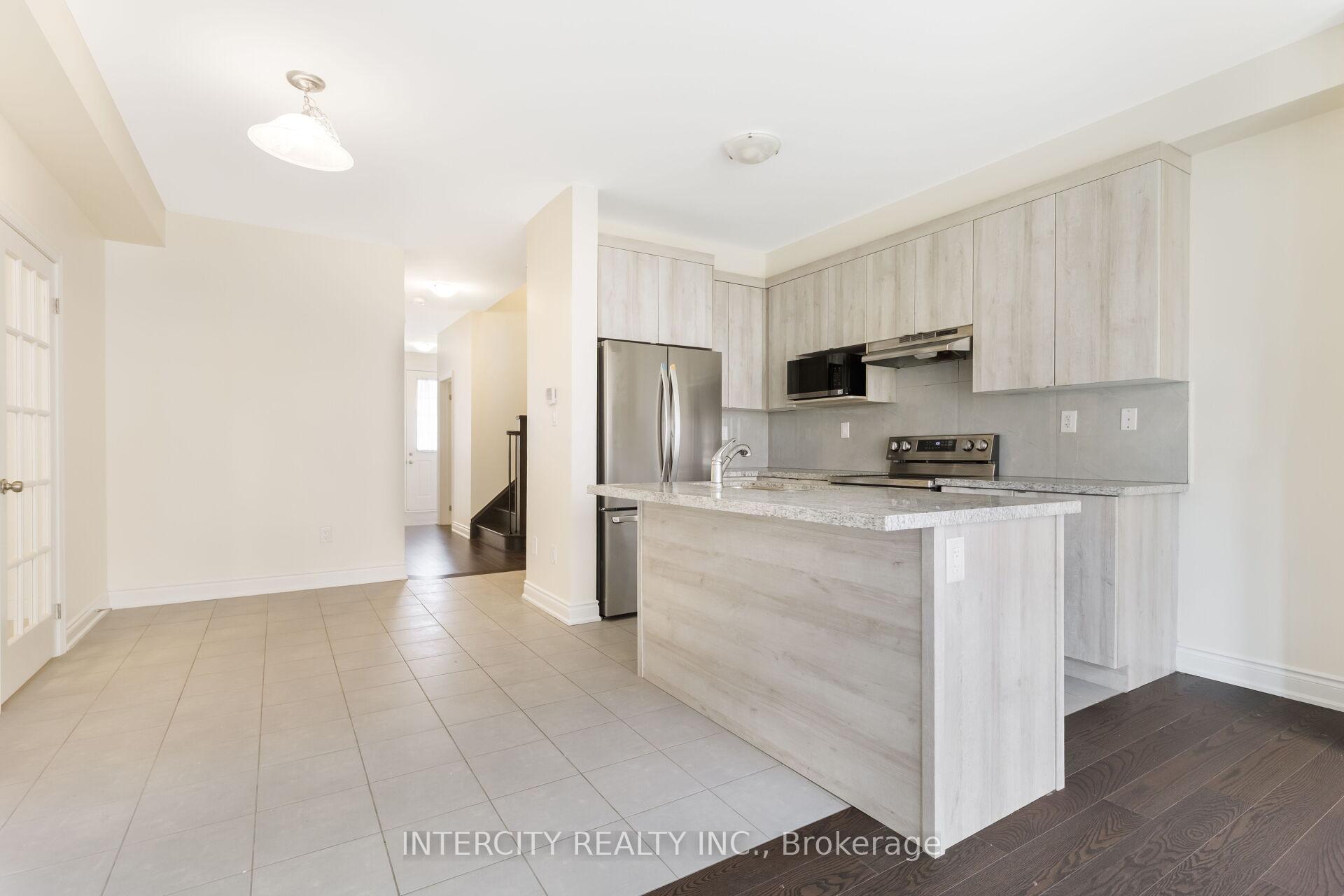 Photo 10 of 40 Donald Stewart Road, Brampton, Northwest Brampton — HOMEH