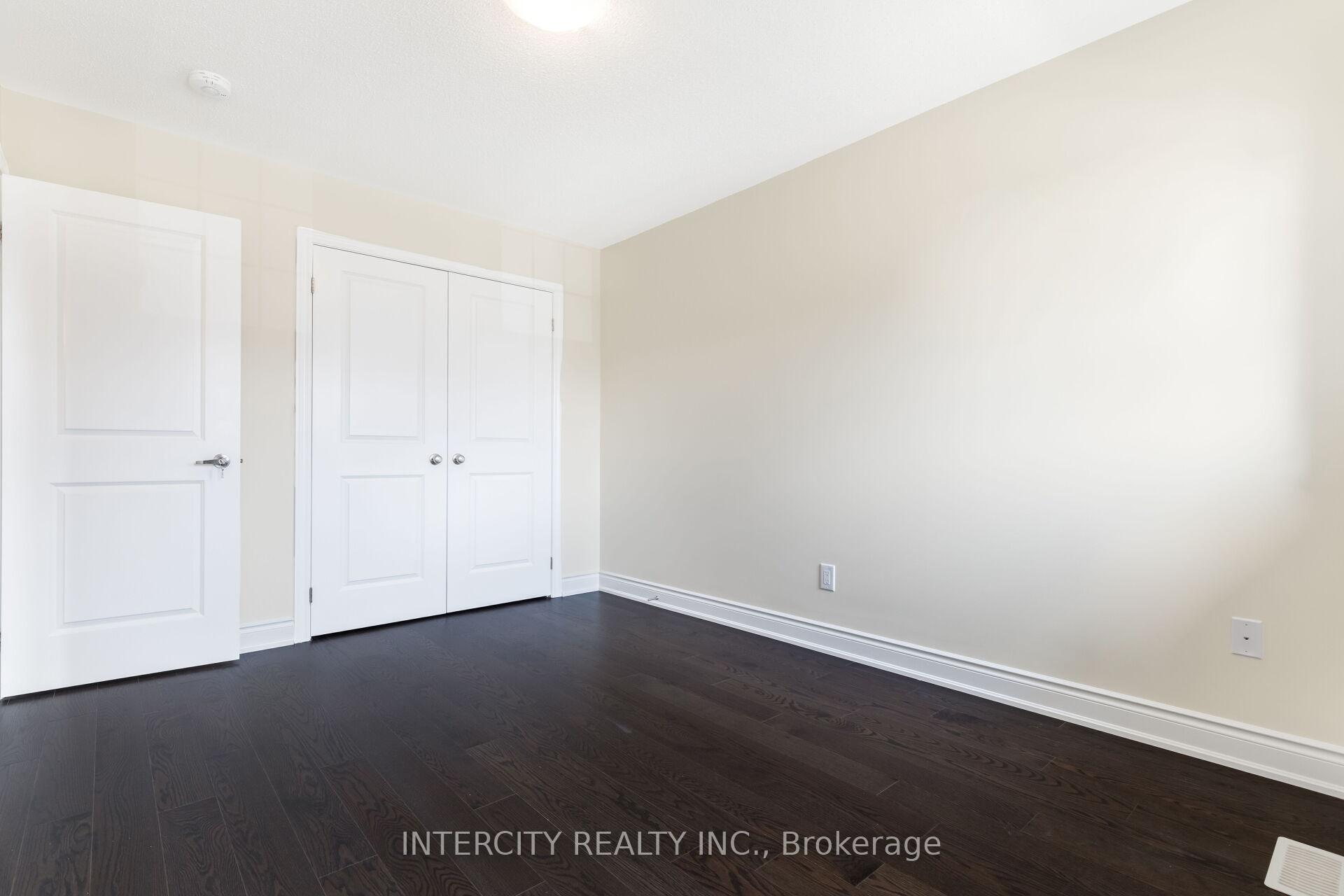 Photo 32 of 40 Donald Stewart Road, Brampton, Northwest Brampton — HOMEH