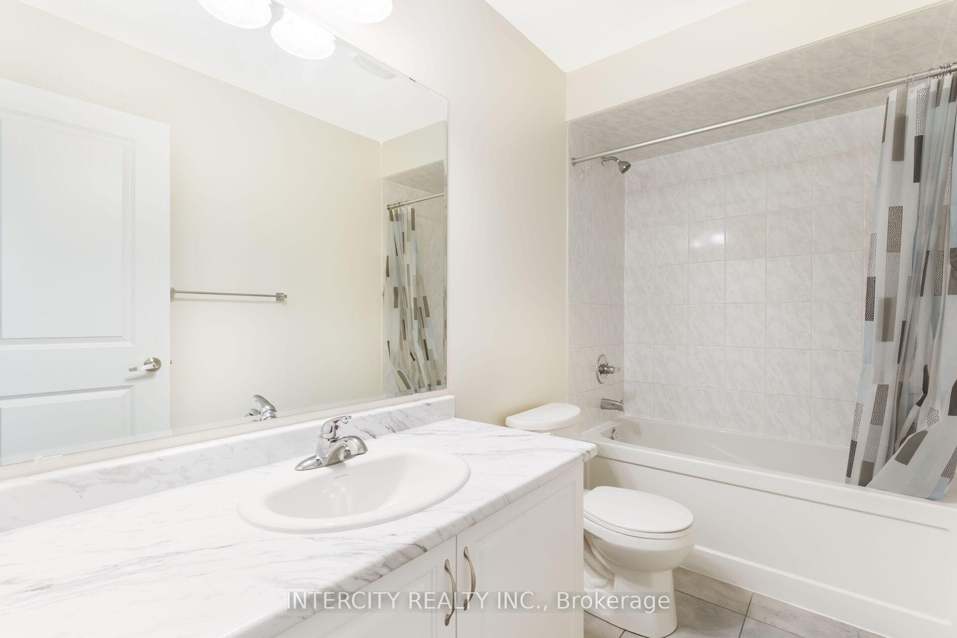 Photo 33 of 40 Donald Stewart Road, Brampton, Northwest Brampton — HOMEH