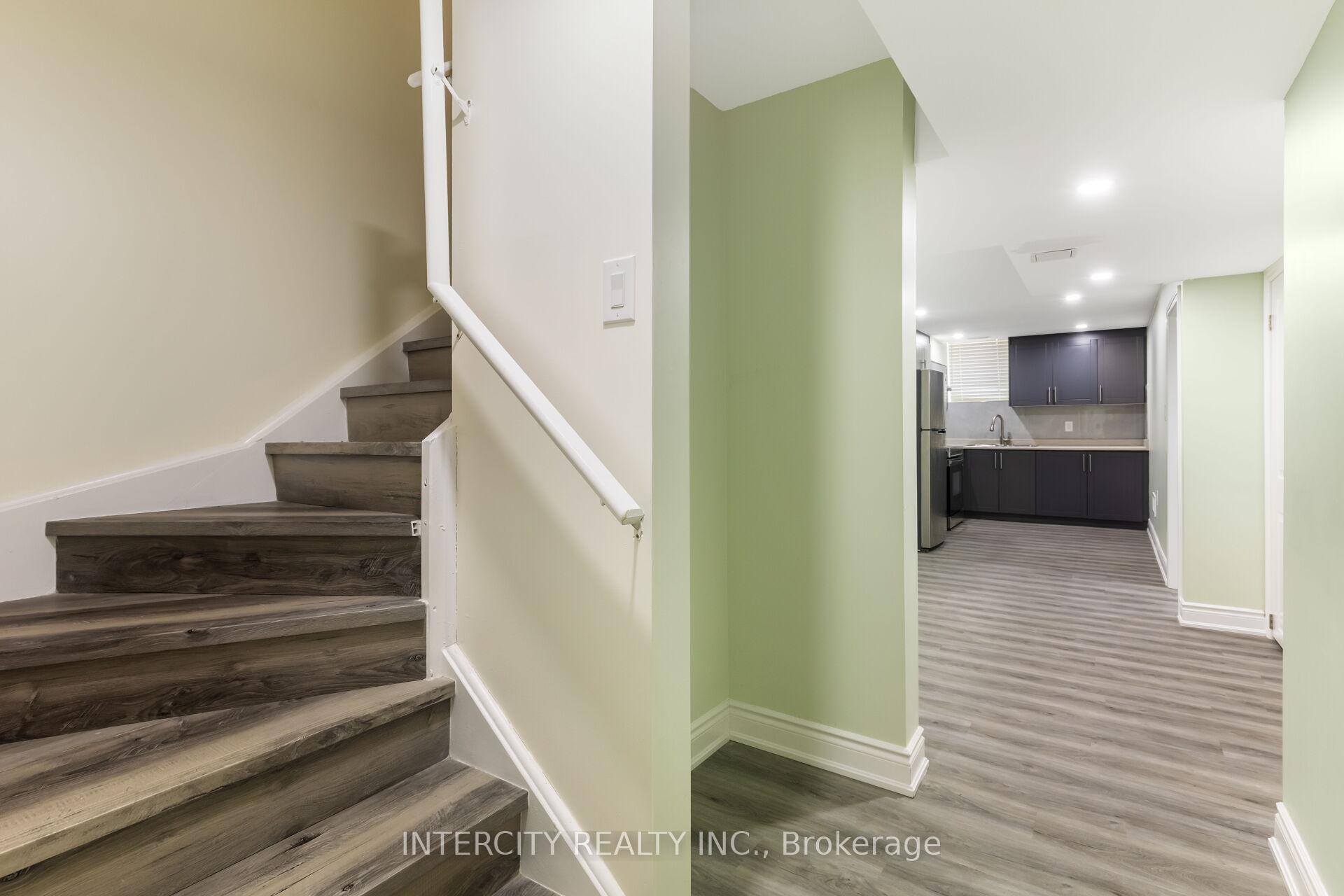 Photo 37 of 40 Donald Stewart Road, Brampton, Northwest Brampton — HOMEH