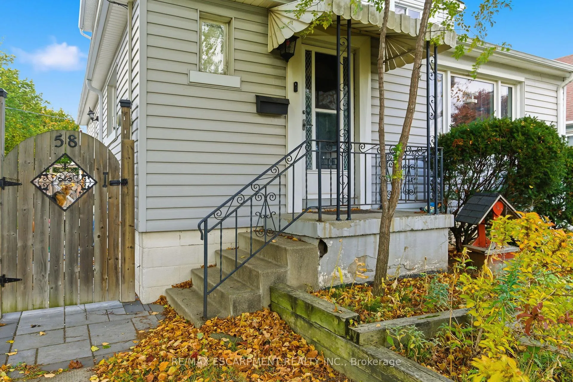Photo 3 of 58 Seven Oaks Drive, Hamilton, Hill Park — HOMEH