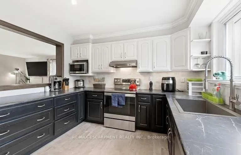 Photo 11 of 58 Seven Oaks Drive, Hamilton, Hill Park — HOMEH