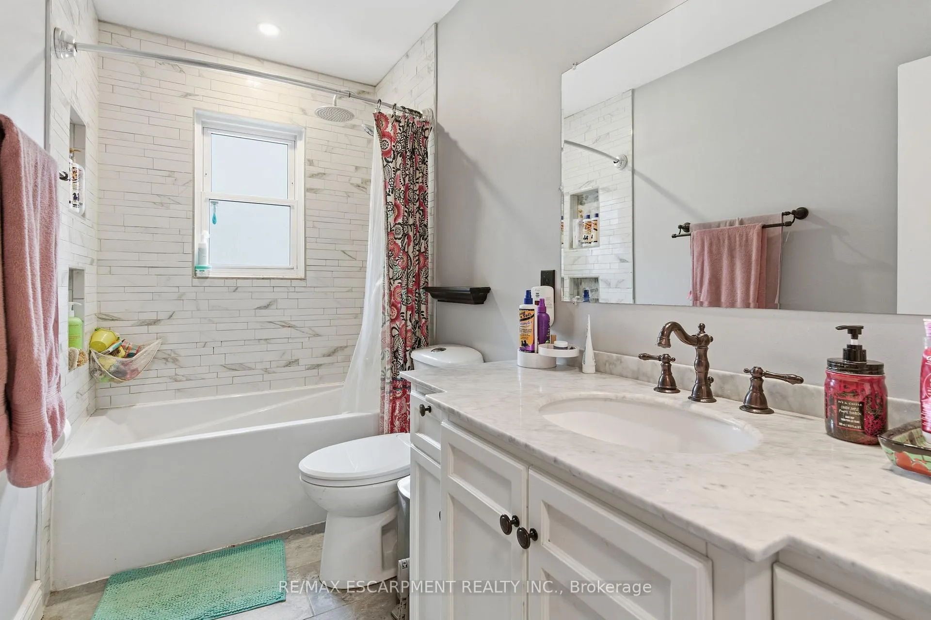Photo 21 of 58 Seven Oaks Drive, Hamilton, Hill Park — HOMEH