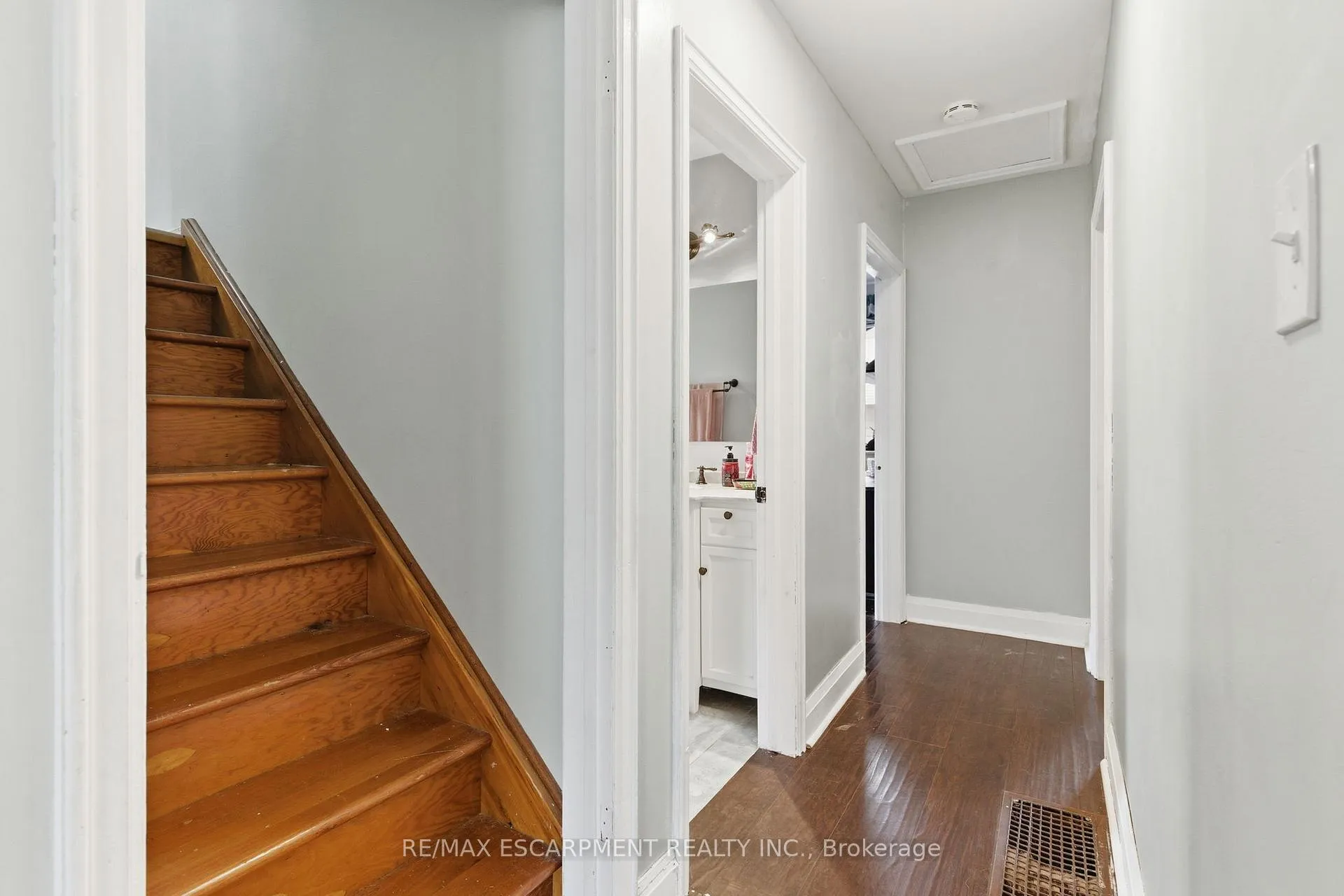 Photo 22 of 58 Seven Oaks Drive, Hamilton, Hill Park — HOMEH