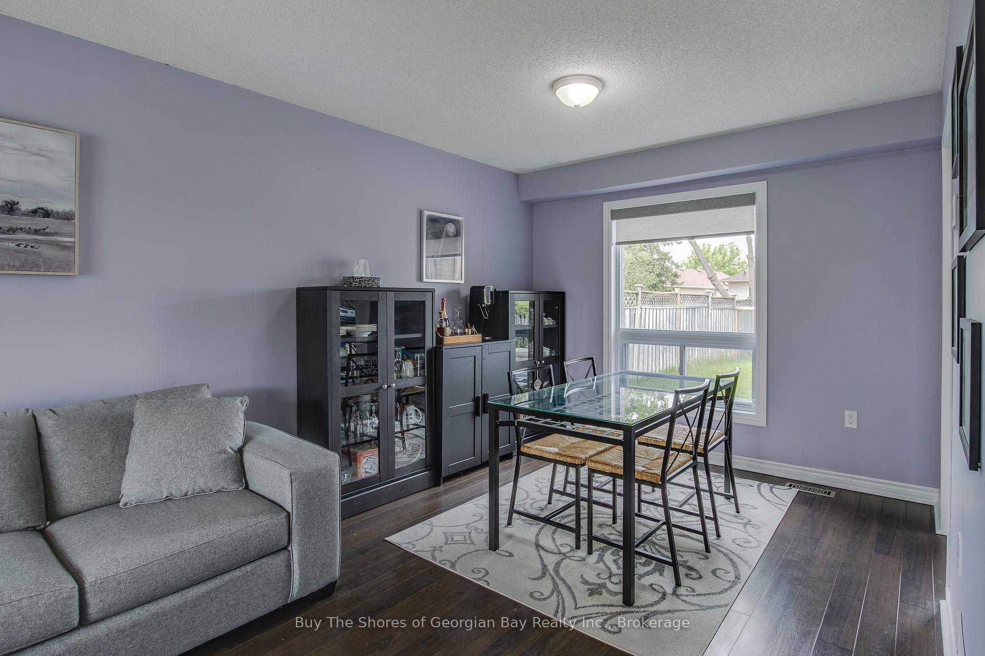Photo 5 of 96 Barre Drive, Barrie, Painswick North — HOMEH
