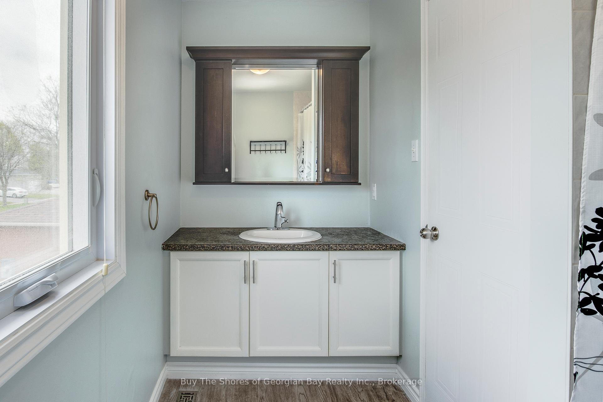 Photo 20 of 96 Barre Drive, Barrie, Painswick North — HOMEH