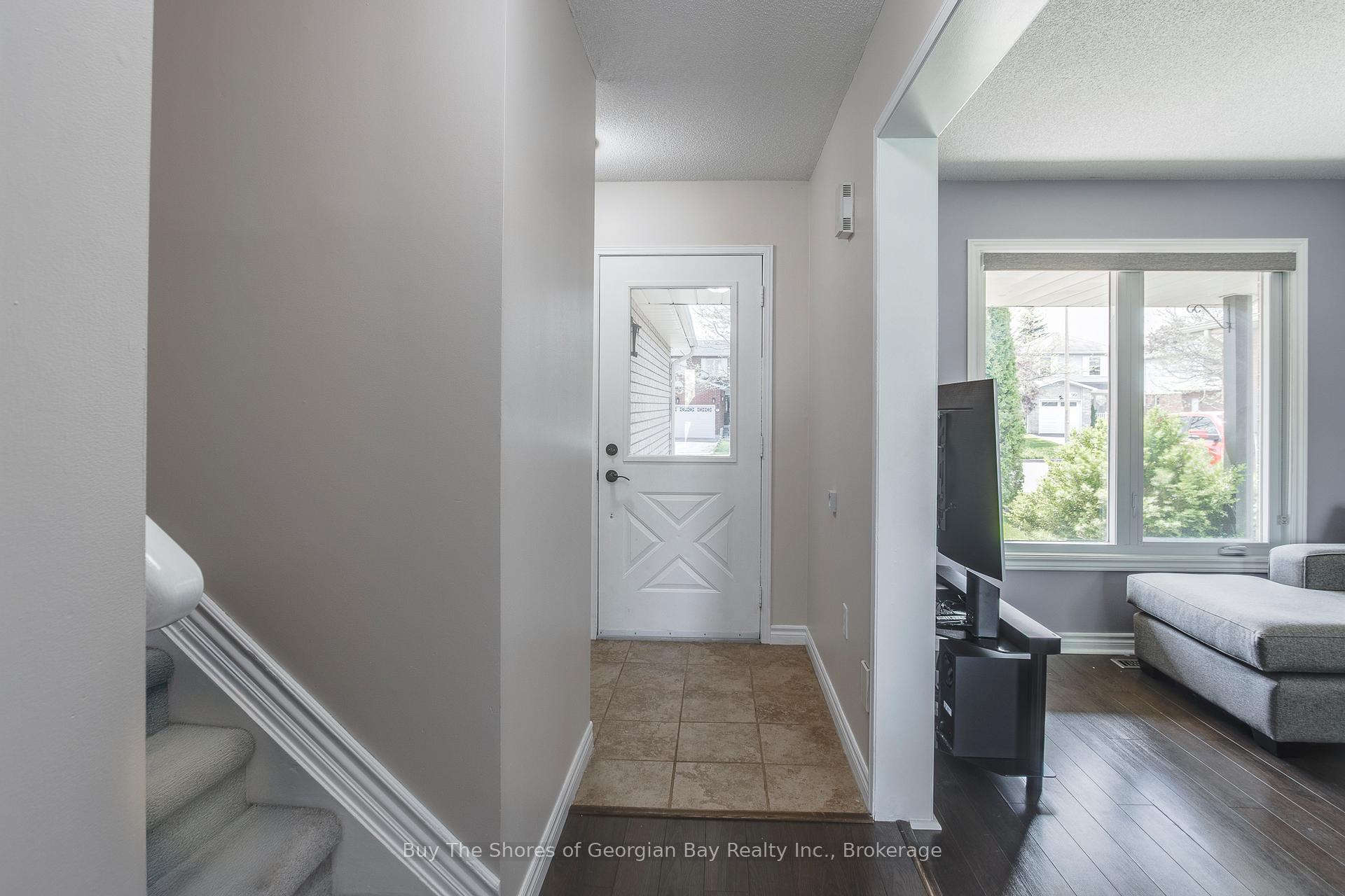 Photo 21 of 96 Barre Drive, Barrie, Painswick North — HOMEH