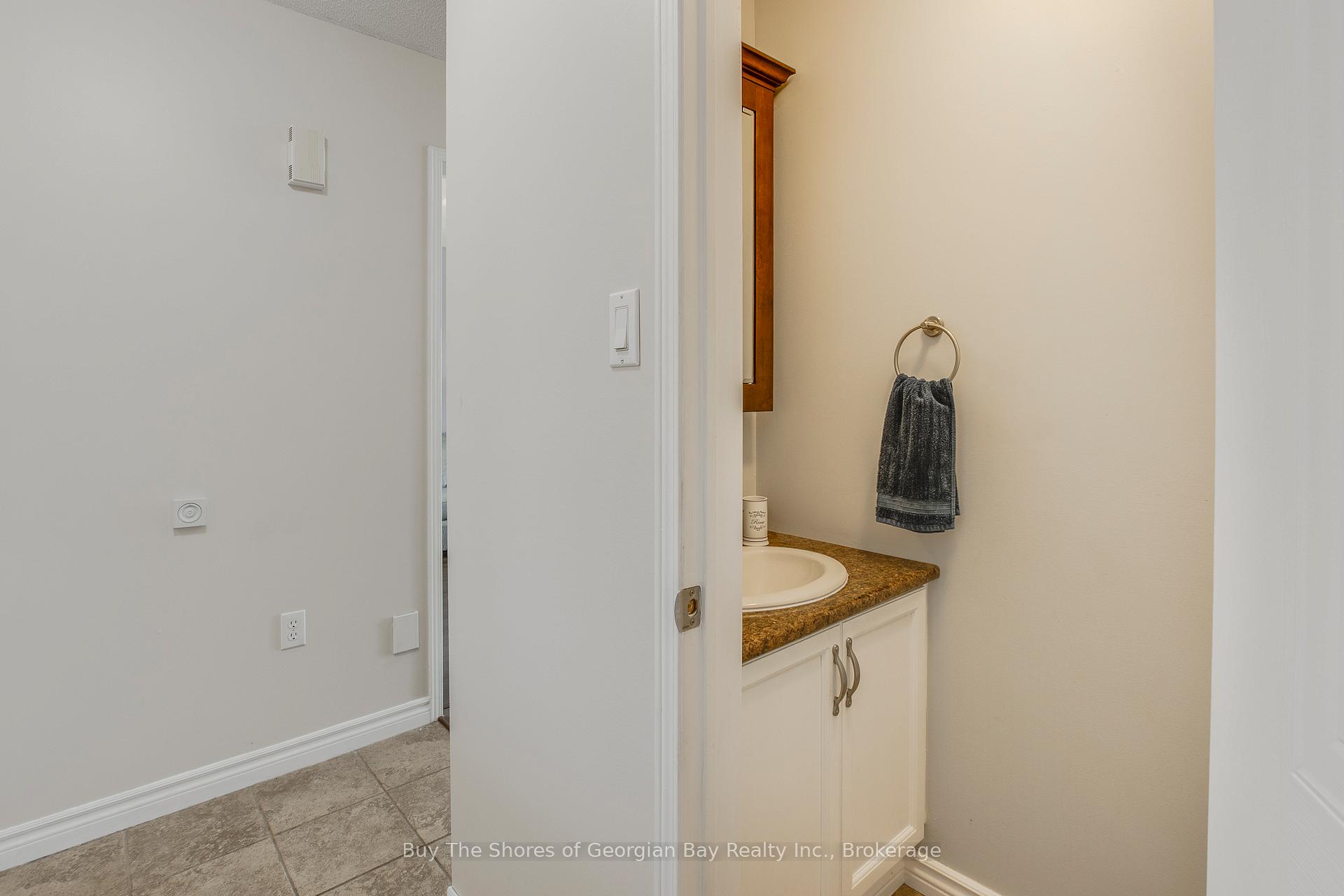 Photo 29 of 96 Barre Drive, Barrie, Painswick North — HOMEH