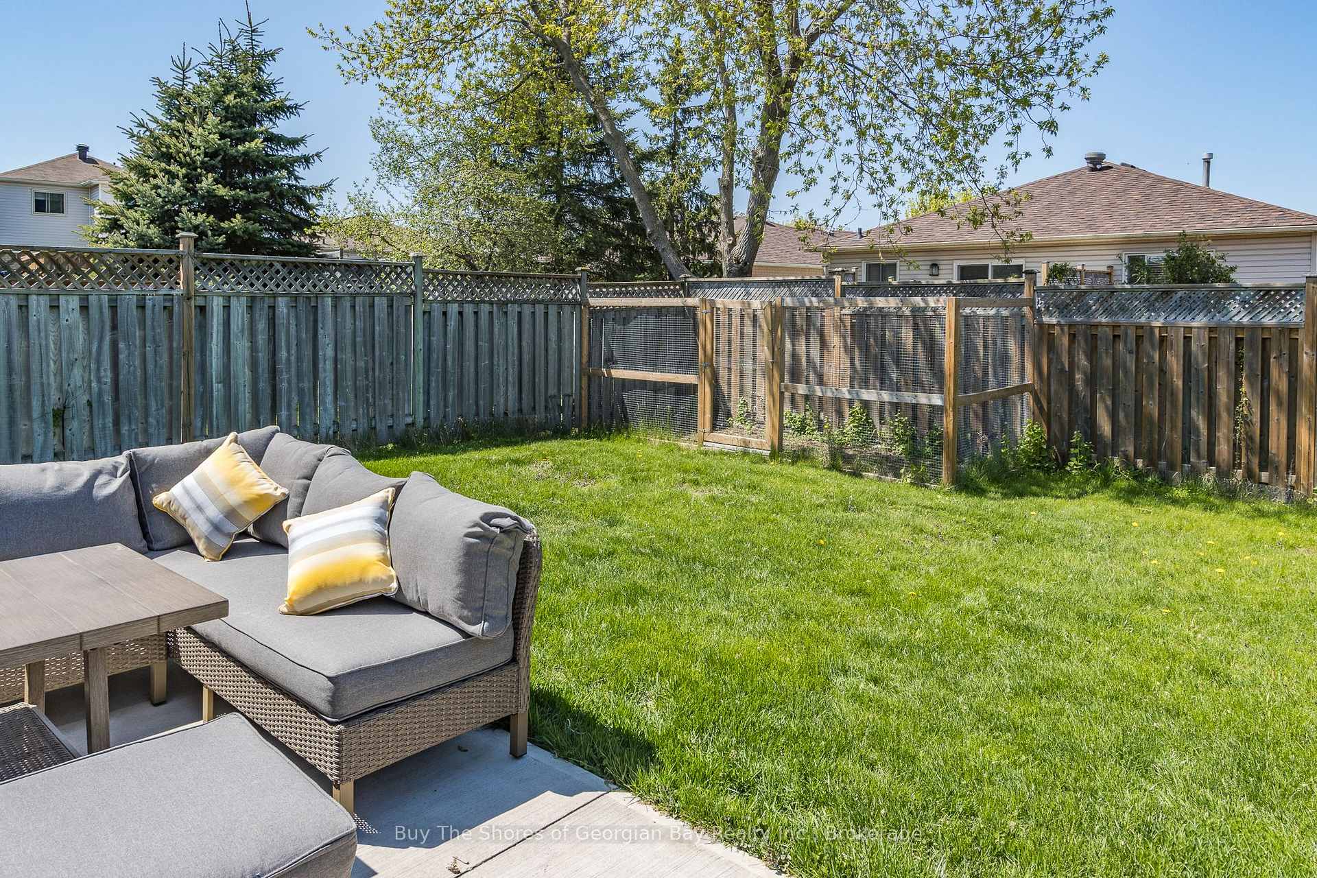 Photo 33 of 96 Barre Drive, Barrie, Painswick North — HOMEH
