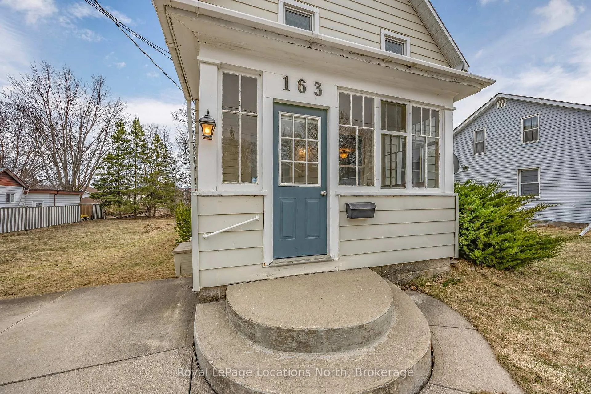 Photo 3 of 163 Henry Street, Meaford — HOMEH