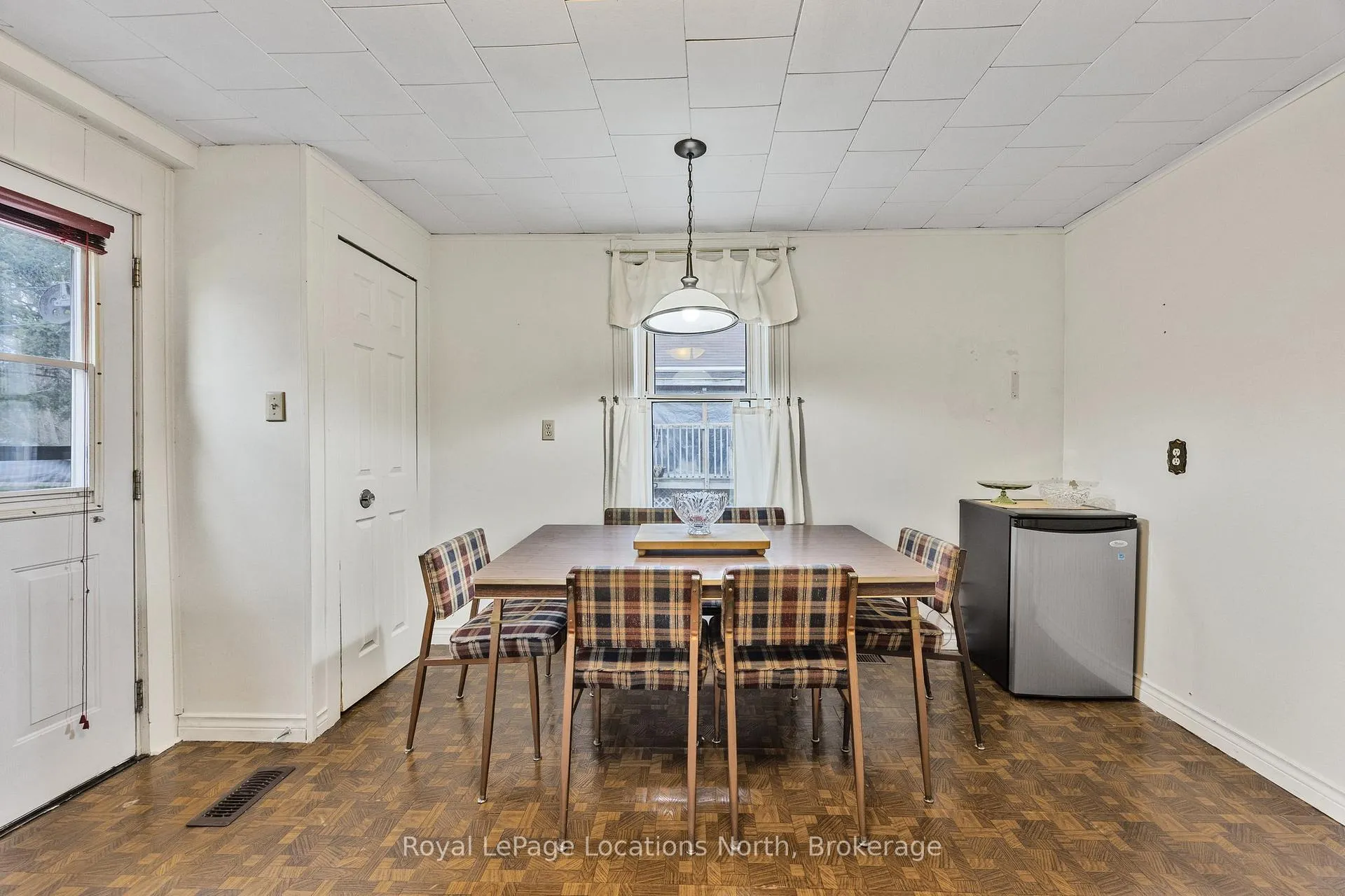 Photo 11 of 163 Henry Street, Meaford — HOMEH