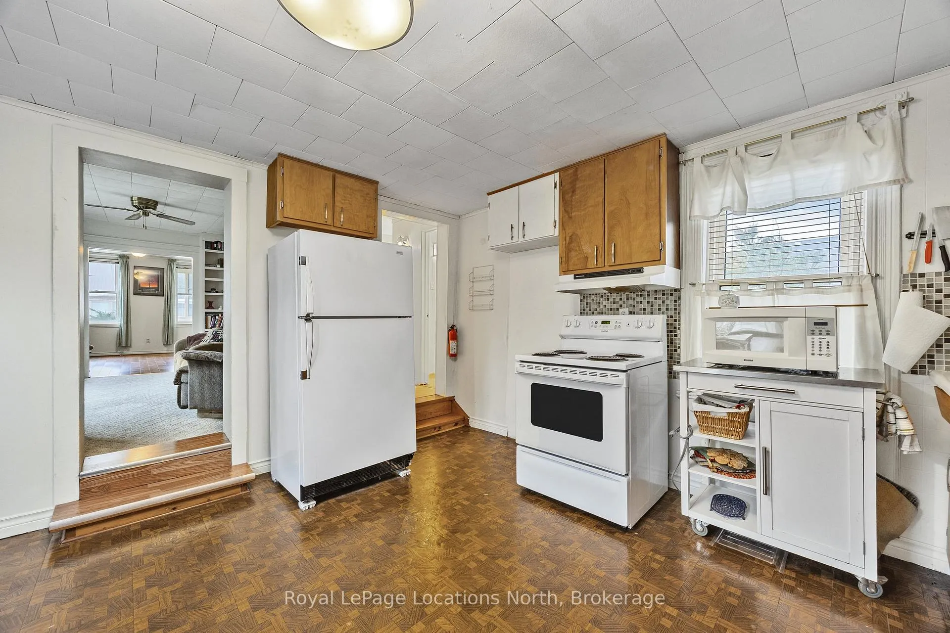 Photo 12 of 163 Henry Street, Meaford — HOMEH