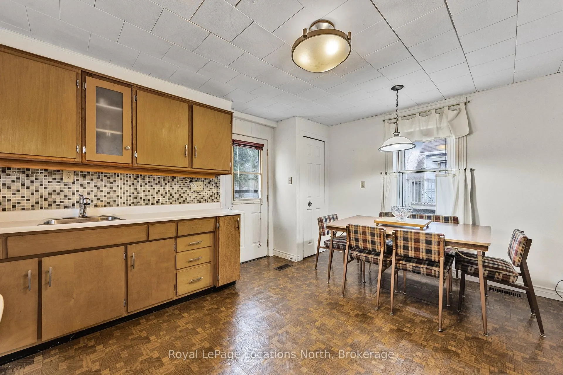 Photo 14 of 163 Henry Street, Meaford — HOMEH