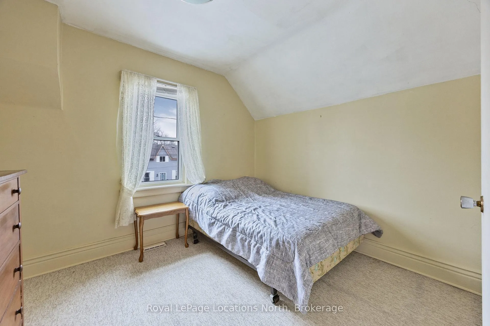 Photo 18 of 163 Henry Street, Meaford — HOMEH