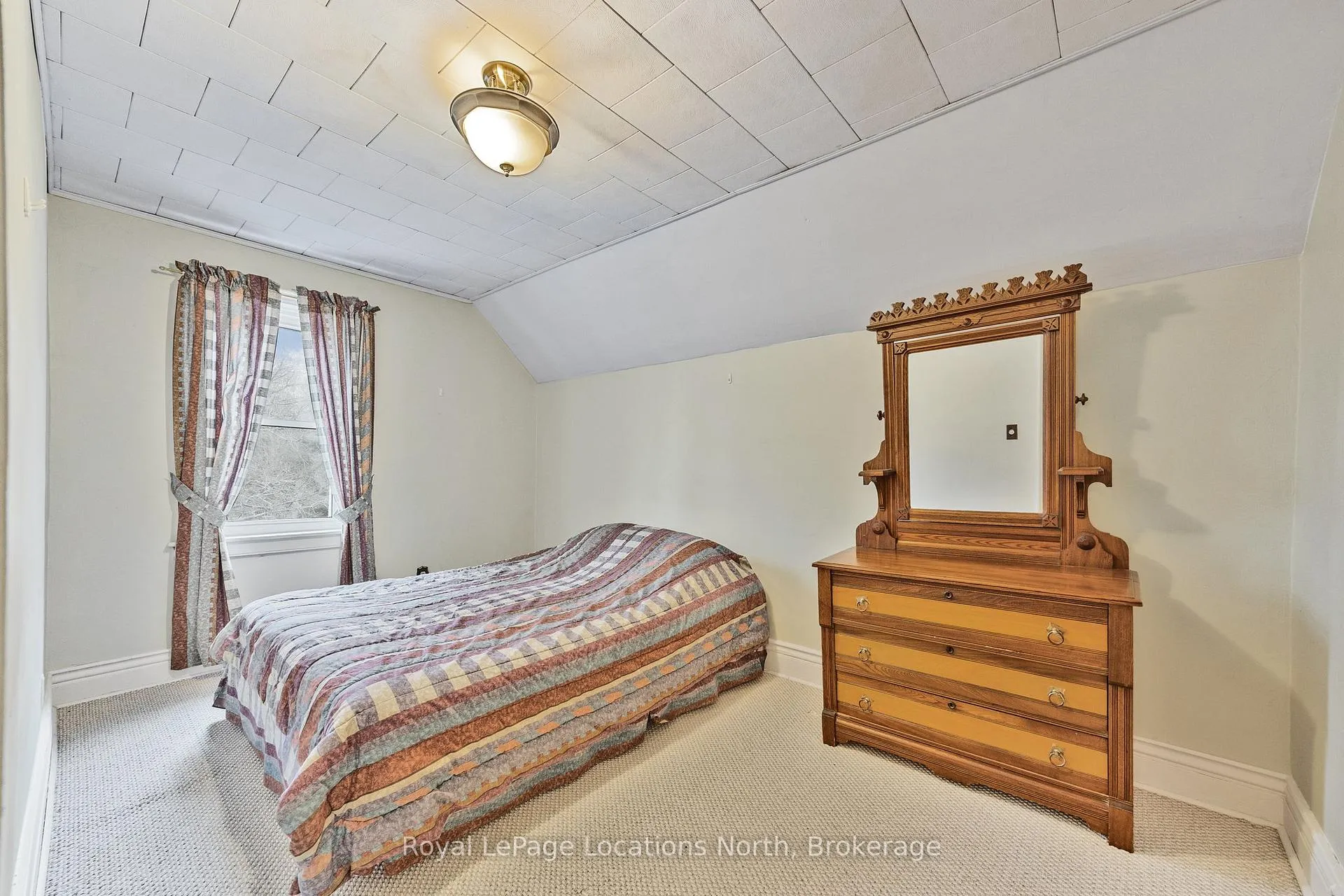 Photo 21 of 163 Henry Street, Meaford — HOMEH