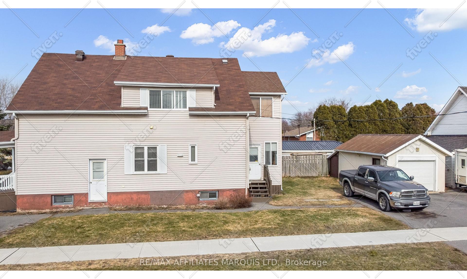 Photo 4 of 613 Twelfth Street E, Cornwall — HOMEH