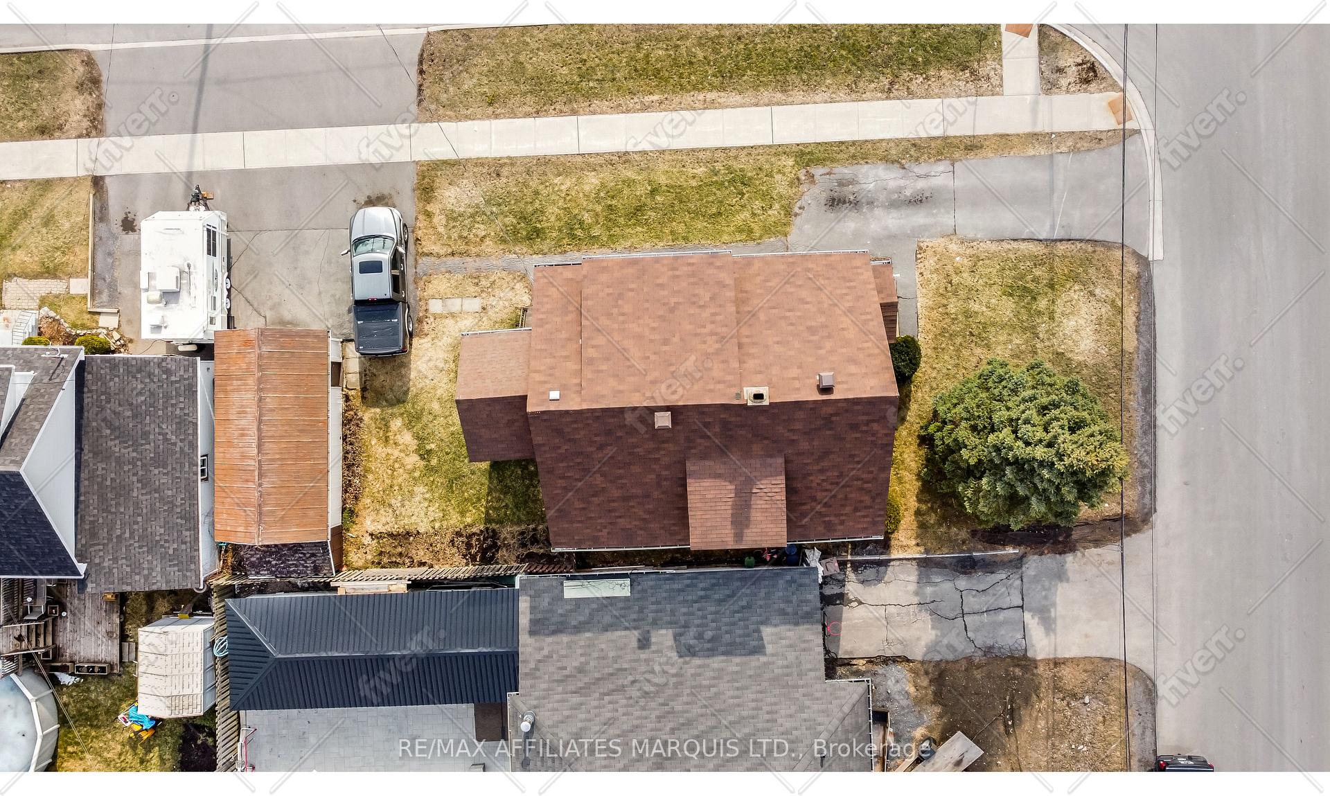Photo 5 of 613 Twelfth Street E, Cornwall — HOMEH