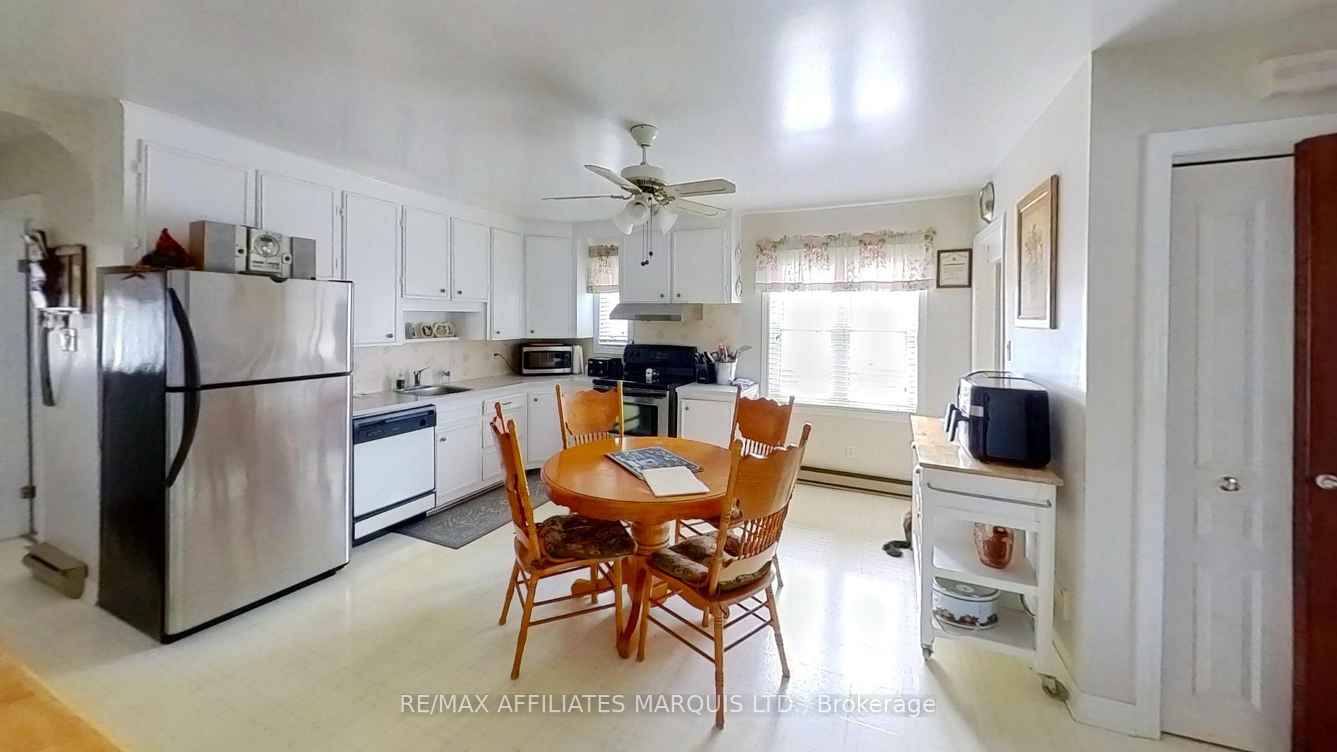 Photo 8 of 613 Twelfth Street E, Cornwall — HOMEH
