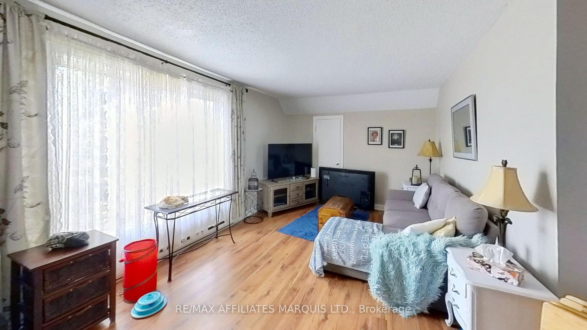 Photo 18 of 613 Twelfth Street E, Cornwall — HOMEH