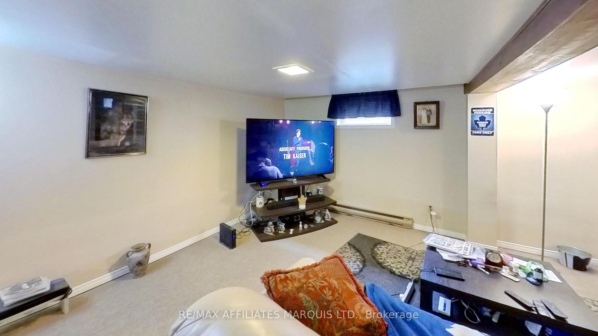 Photo 20 of 613 Twelfth Street E, Cornwall — HOMEH