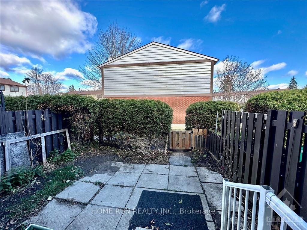 Photo 10 of 8B Knollsbrook Drive, Ottawa, Barrhaven - Knollsbrook — HOMEH