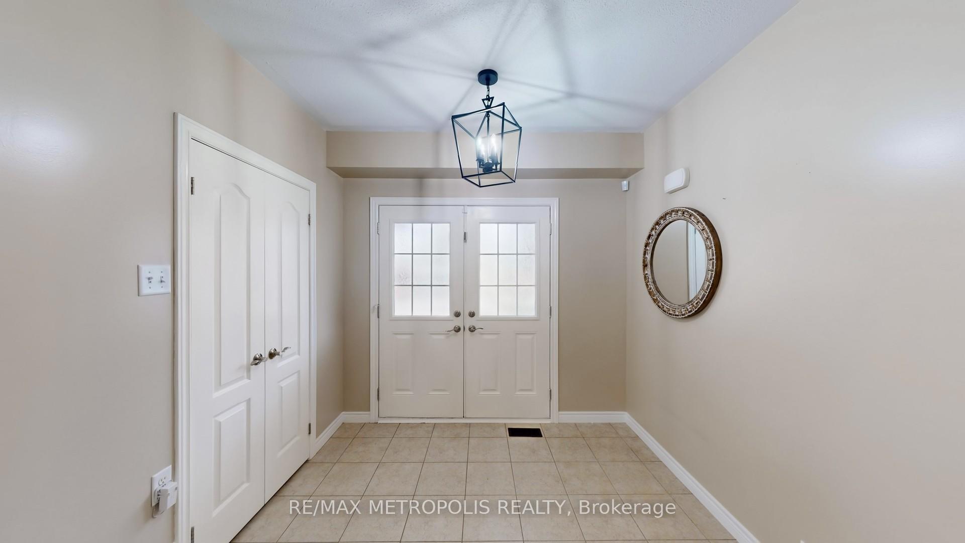 Photo 10 of 192 Avondale Drive, Clarington, Courtice — HOMEH