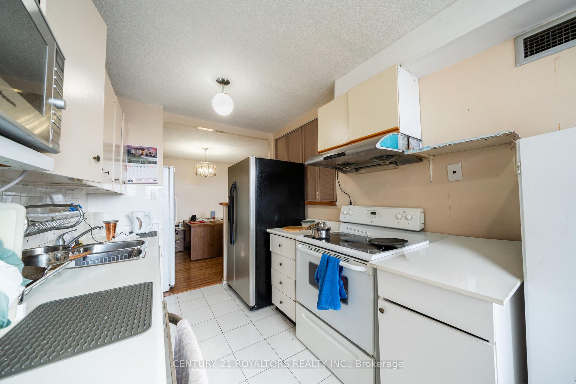 Photo 4 of Unit 1210, 18 Knightsbridge Road, Brampton, Queen Street Corridor — HOMEH