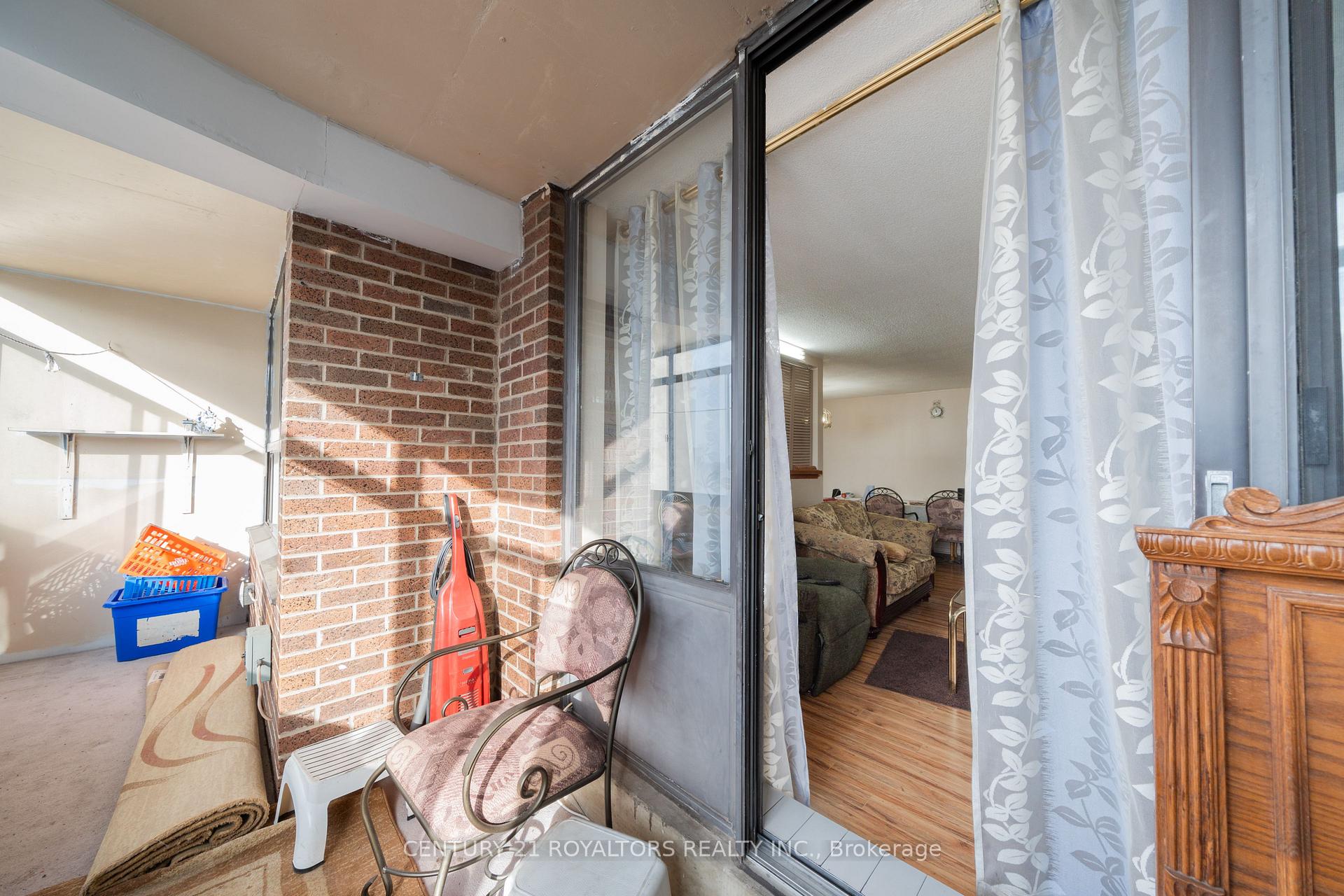 Photo 8 of Unit 1210, 18 Knightsbridge Road, Brampton, Queen Street Corridor — HOMEH