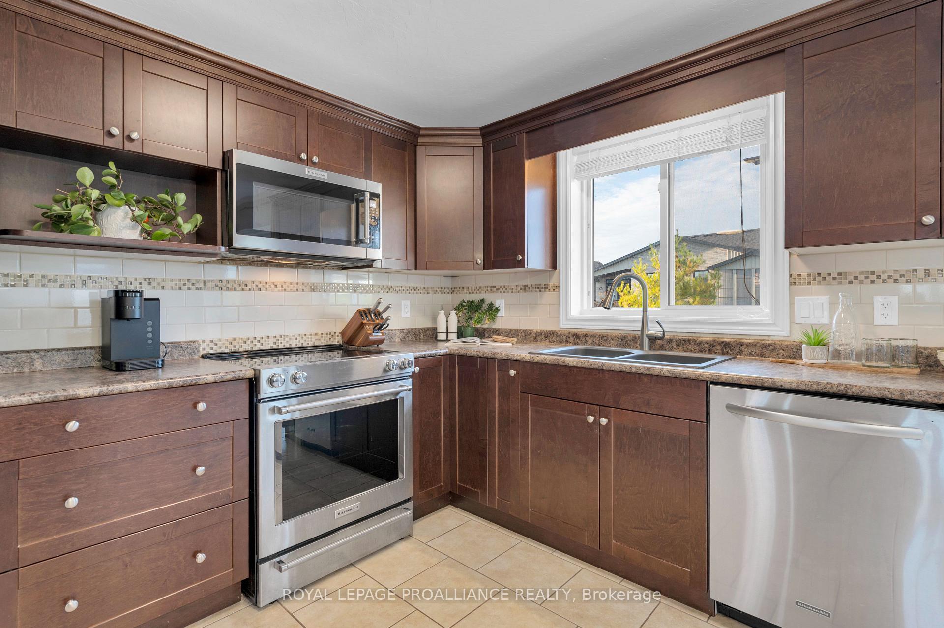 Photo 17 of 18 Fox Den Drive, Brighton, Brighton (Town) — HOMEH