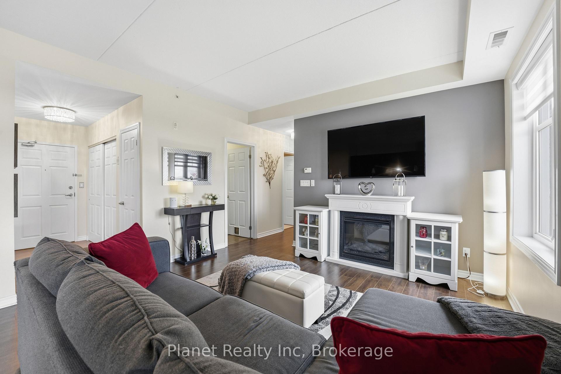 Photo 7 of Unit 204, 2 Colonial Drive, Guelph, Pineridge/Westminster Woods — HOMEH