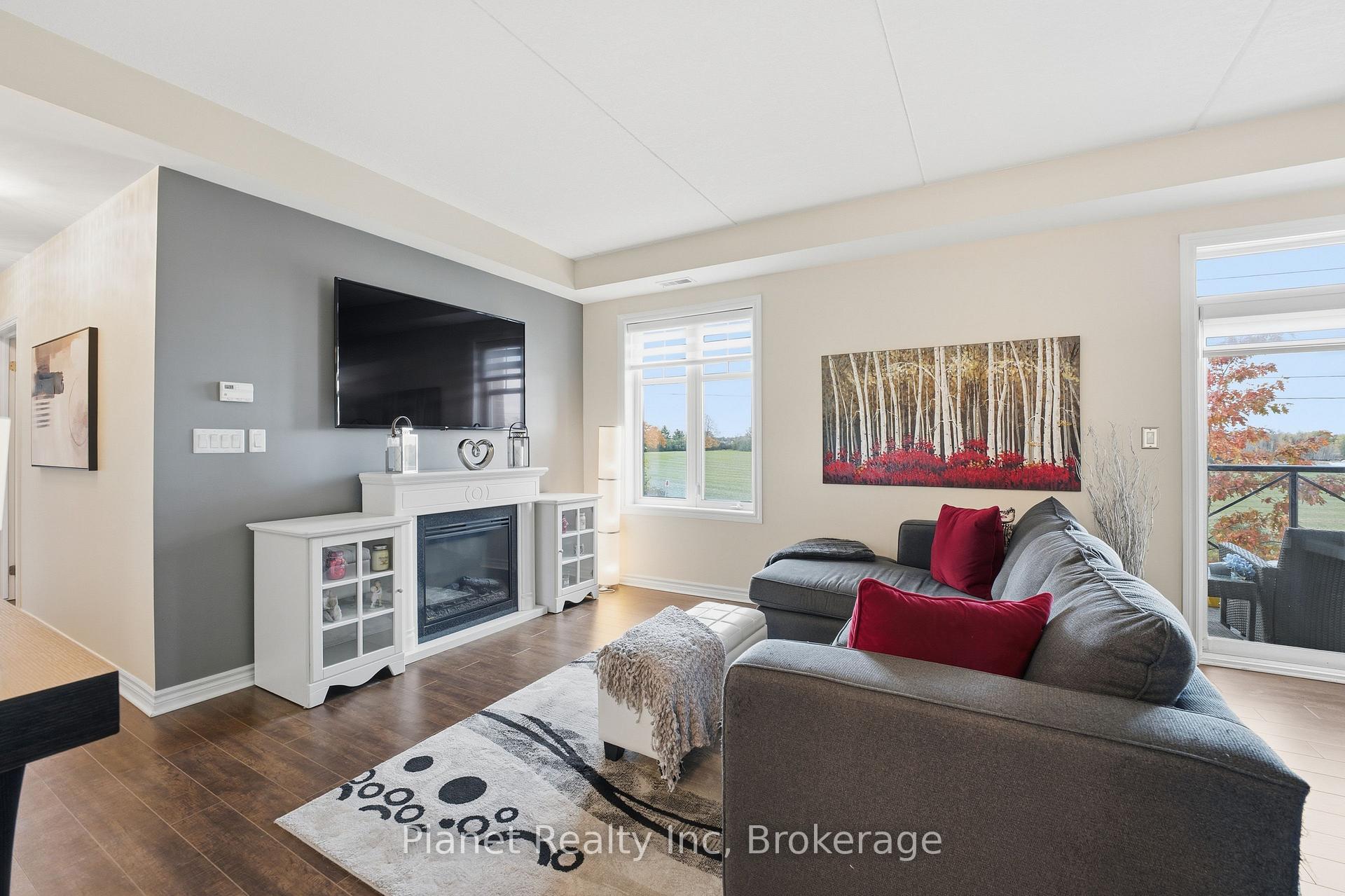 Photo 8 of Unit 204, 2 Colonial Drive, Guelph, Pineridge/Westminster Woods — HOMEH