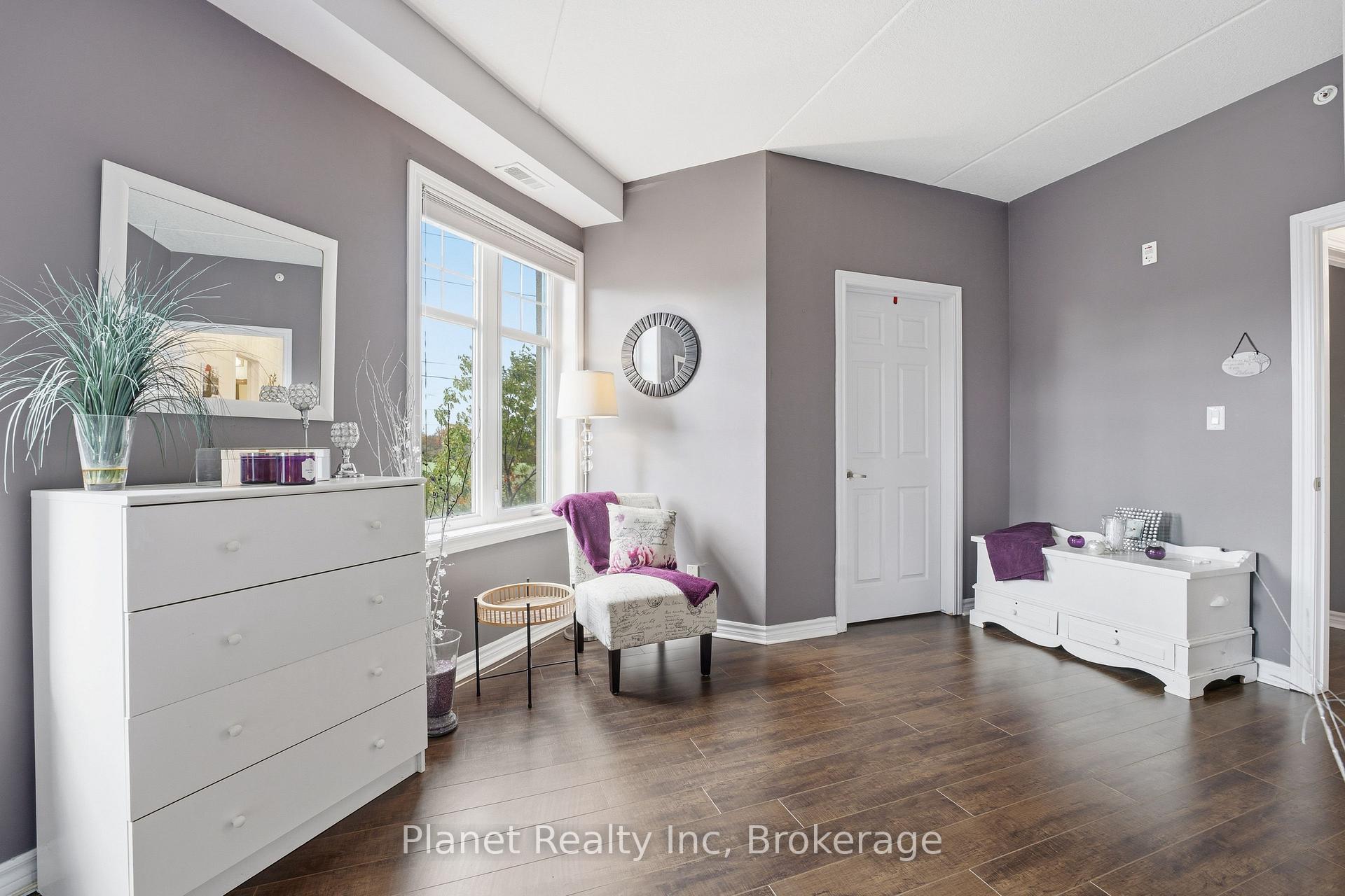 Photo 11 of Unit 204, 2 Colonial Drive, Guelph, Pineridge/Westminster Woods — HOMEH