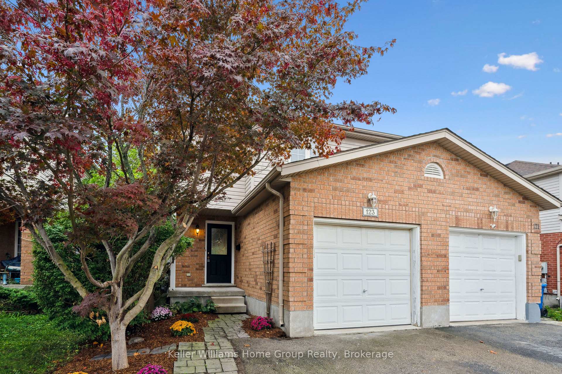 Photo 2 of 123 Stephanie Drive, Guelph, Willow West/Sugarbush/West Acres — HOMEH
