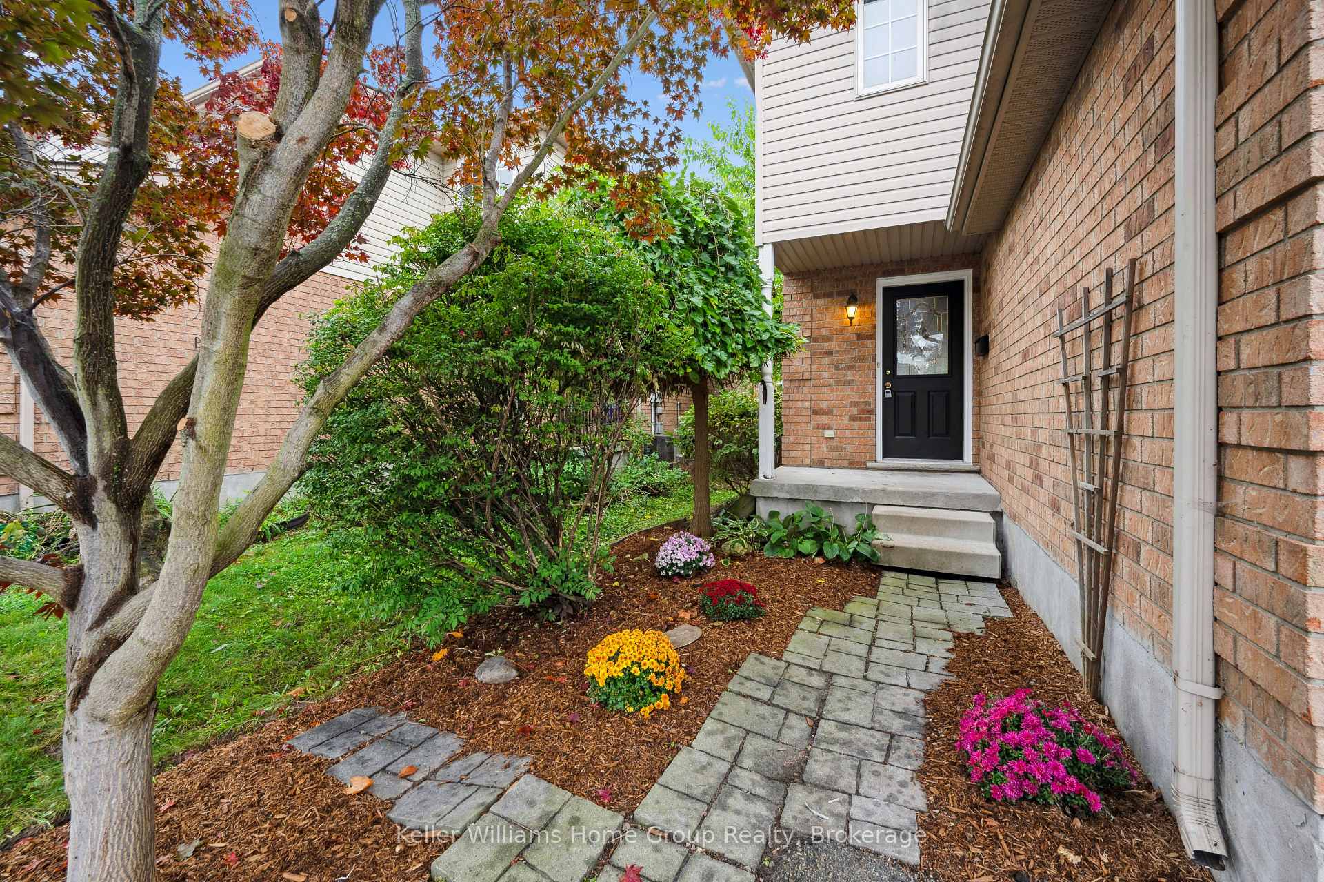 Photo 4 of 123 Stephanie Drive, Guelph, Willow West/Sugarbush/West Acres — HOMEH