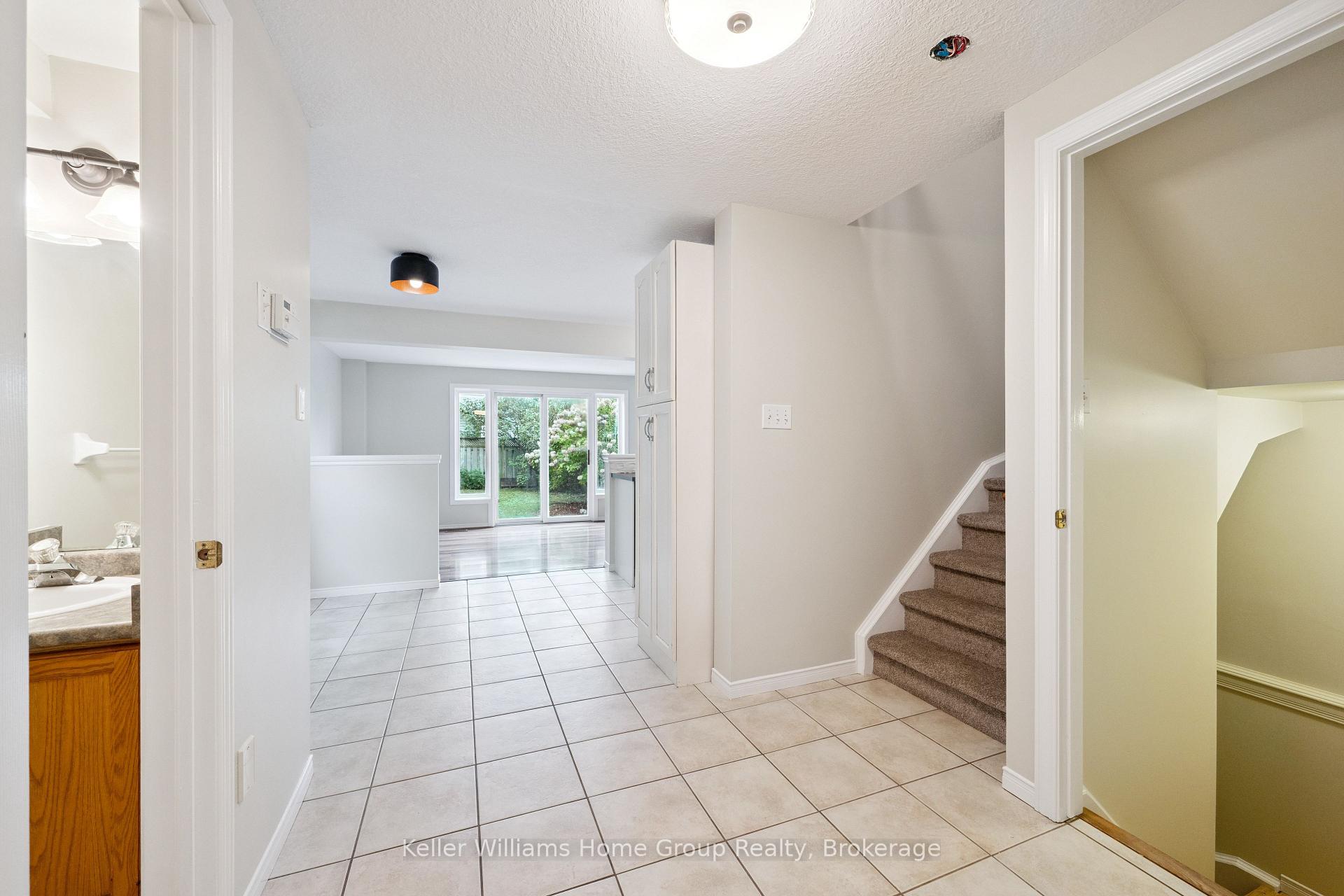 Photo 7 of 123 Stephanie Drive, Guelph, Willow West/Sugarbush/West Acres — HOMEH