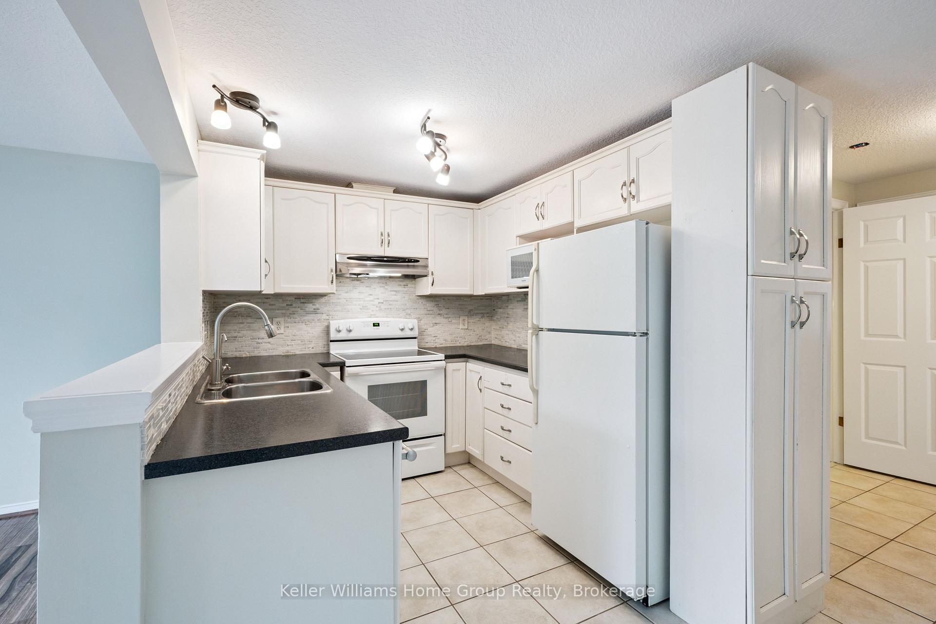 Photo 12 of 123 Stephanie Drive, Guelph, Willow West/Sugarbush/West Acres — HOMEH