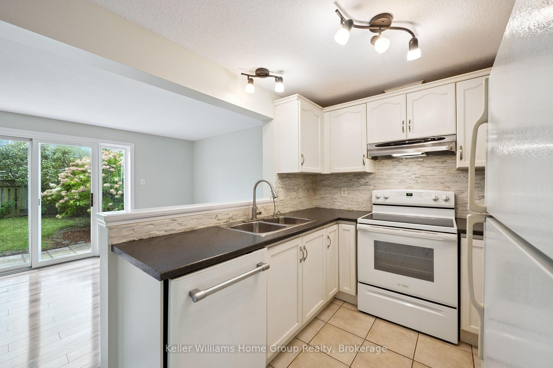 Photo 13 of 123 Stephanie Drive, Guelph, Willow West/Sugarbush/West Acres — HOMEH