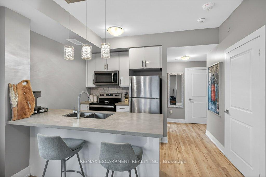 Photo 7 of Unit 611, 450 Dundas Street E, Hamilton, Waterdown — HOMEH