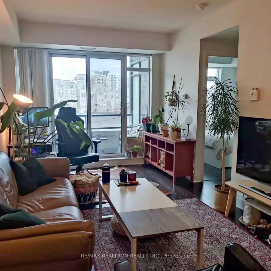 Photo 3 of Unit 303, 111 Upper Duke Crescent, Markham, Unionville — HOMEH