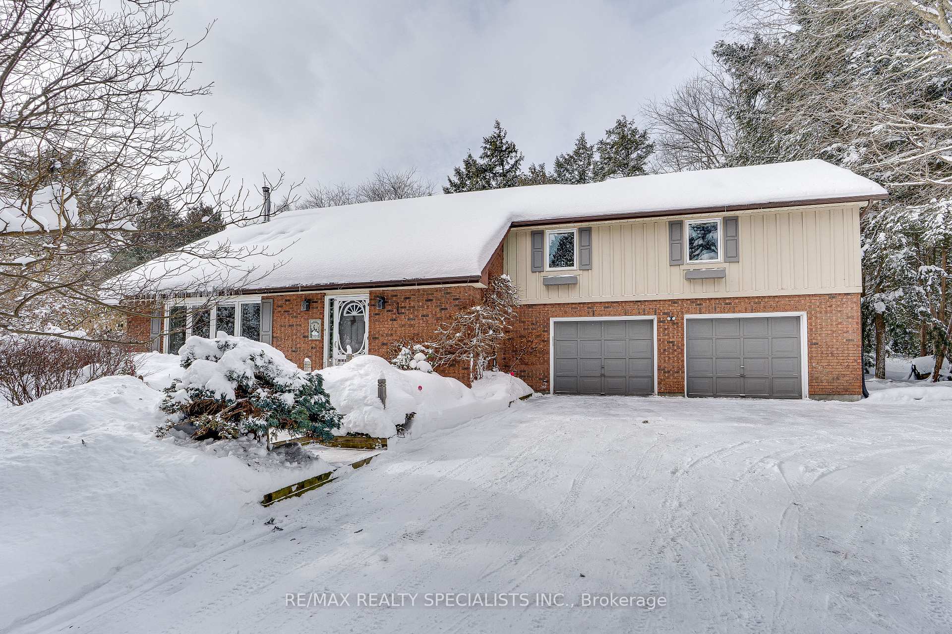 Photo 1 of 37 George Crescent, Caledon, Rural Caledon — HOMEH