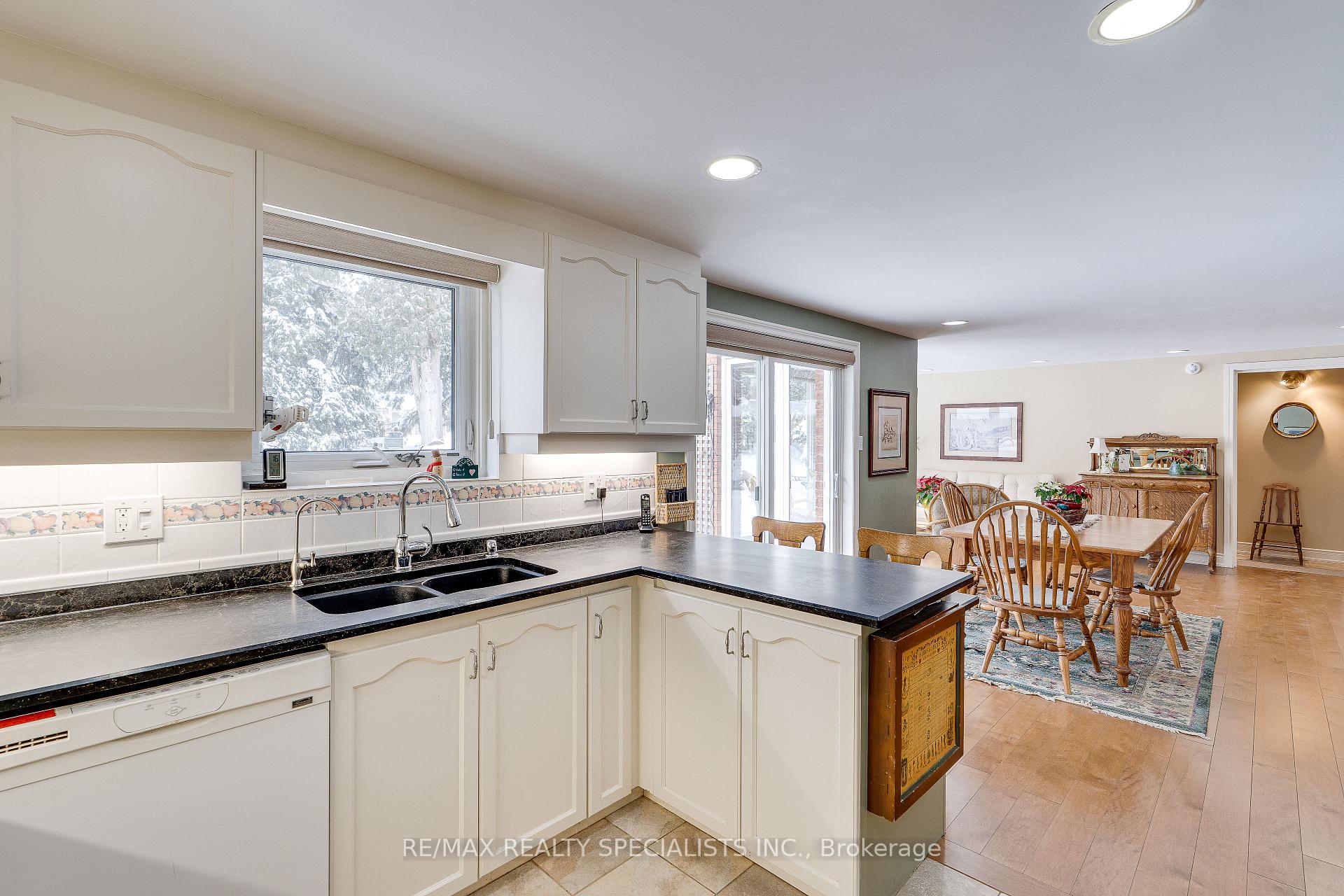 Photo 11 of 37 George Crescent, Caledon, Rural Caledon — HOMEH